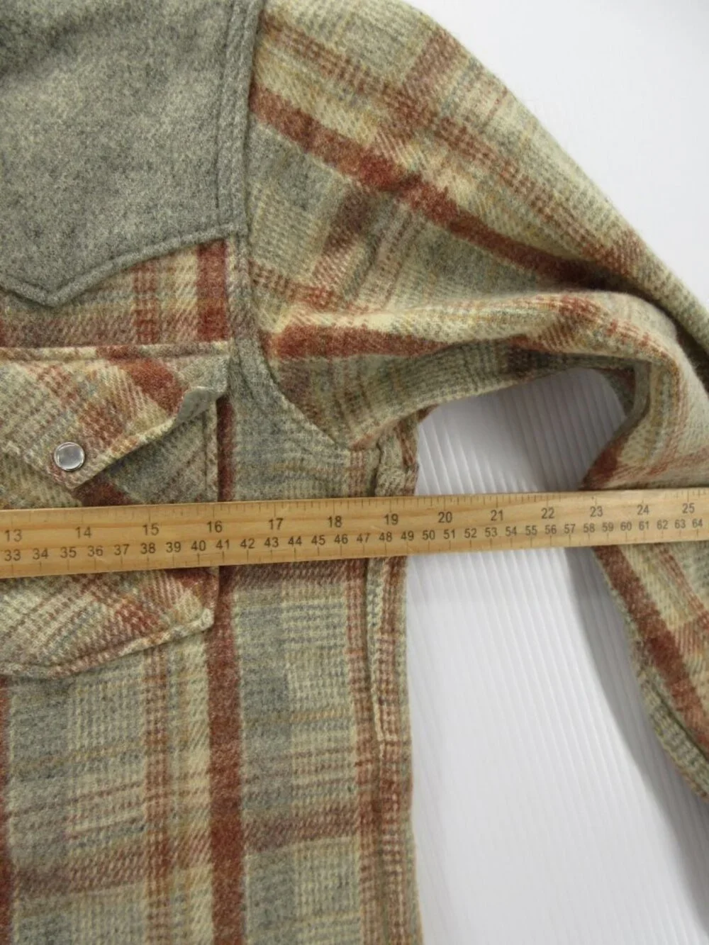 VINTAGE Woolrich Shirt Medium Wool Tweed Western Pearl Snap 70s 80s *